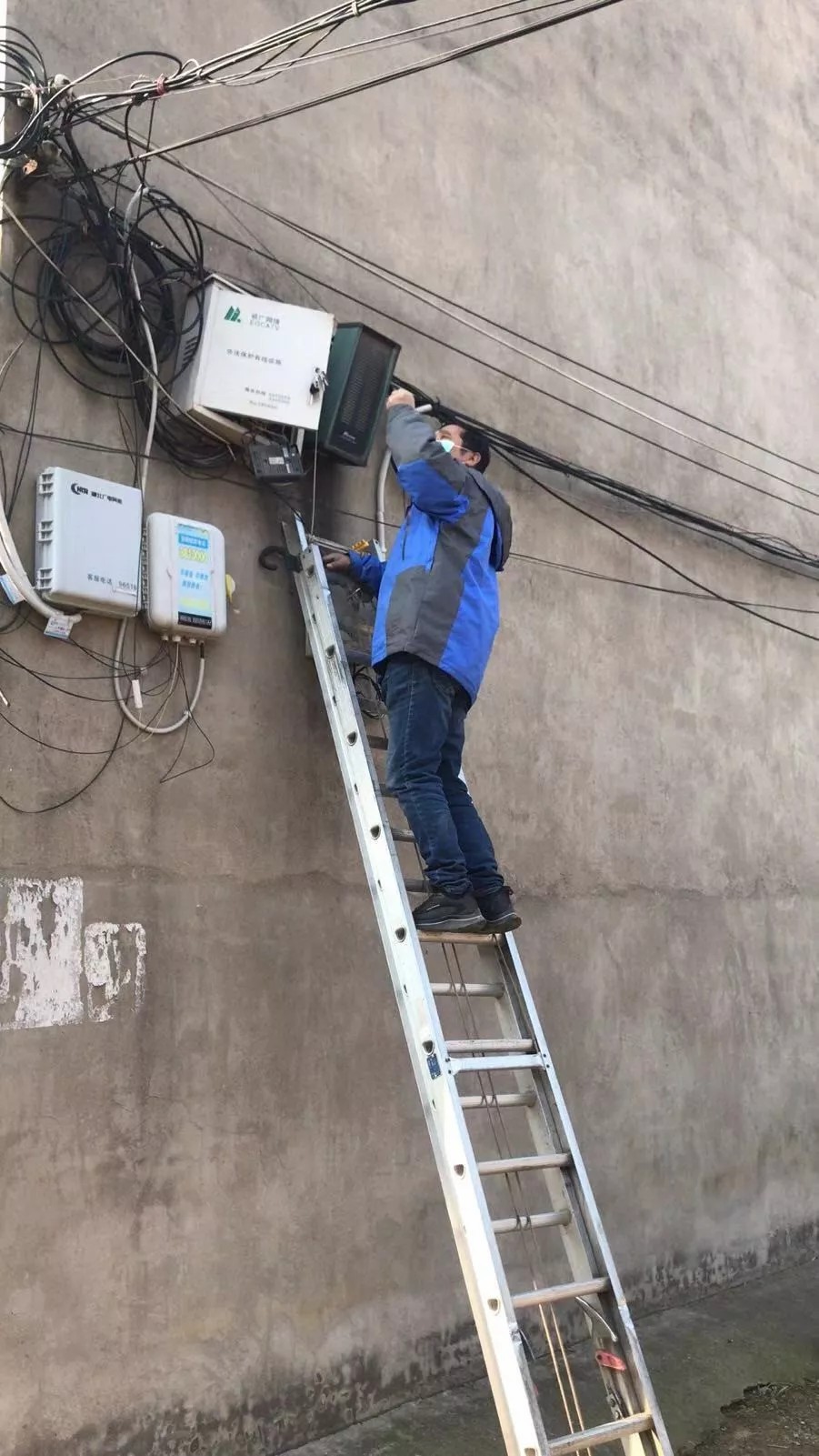 ���ŵ�����Ϸע����38�ʽ�